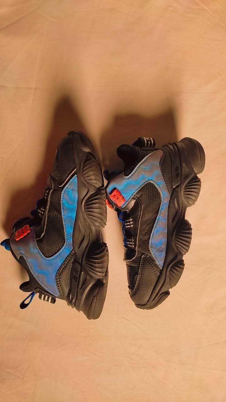 Dad Sneakers Vibes: Black & Blue Chunky Trainers 🚀"